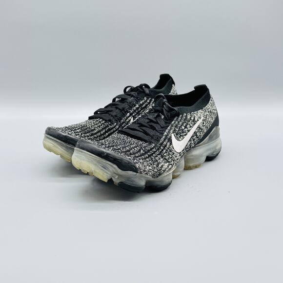 Nike Air Vapormax Flyknit 3 Shoes Womens 5 Black White Oreo Sneakers Trainers - Picture 3 of 11